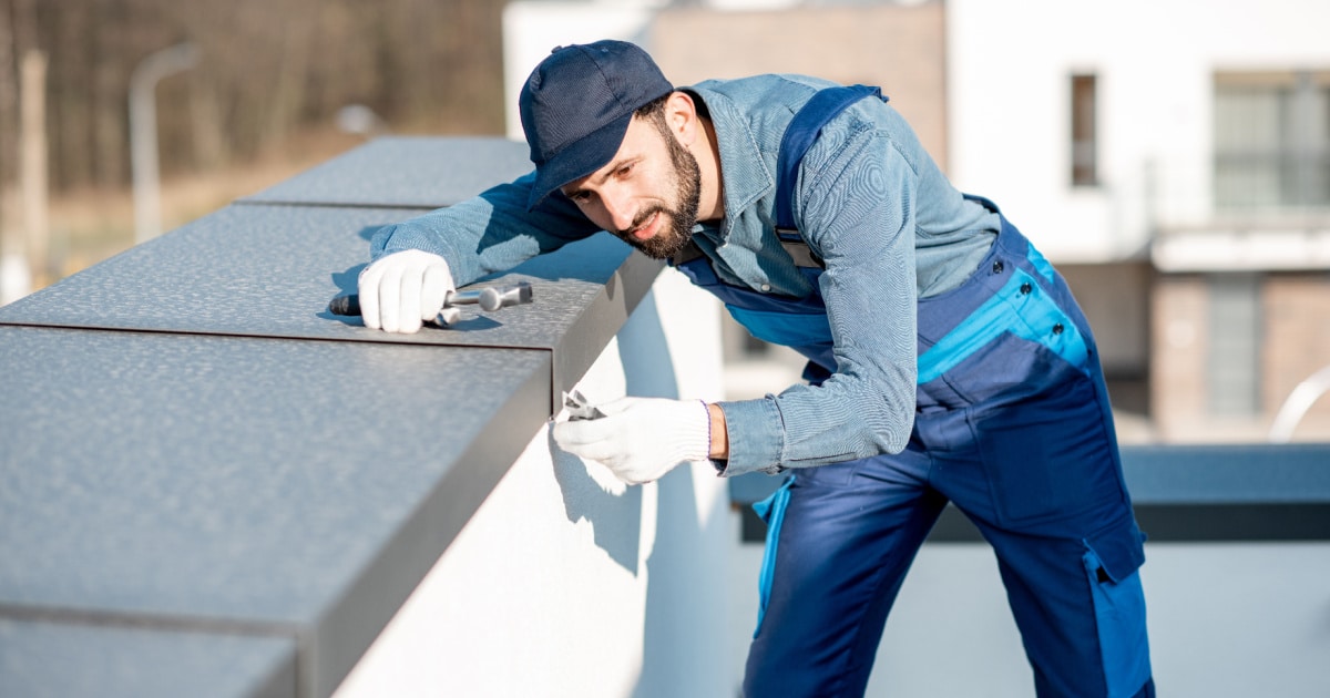 How to Spot Signs That Your Phoenix Home Needs Parapet Repair